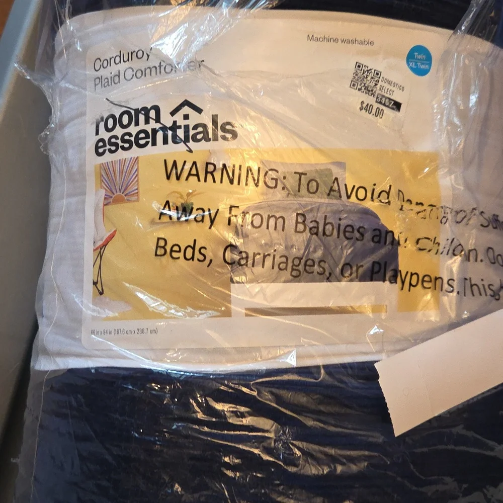 Room Essentials Navy Corduroy Microfiber Comforter With 2 Pillows.    New